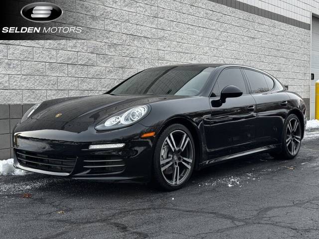 2016 Porsche Panamera 4S AWD photo