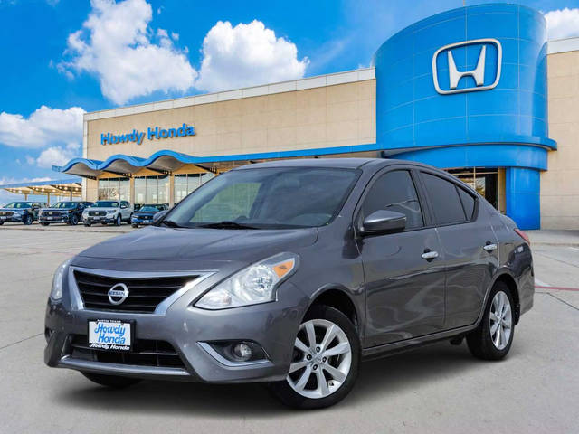 2016 Nissan Versa SL FWD photo