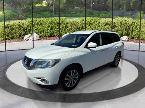 2016 Nissan Pathfinder SV 4WD photo