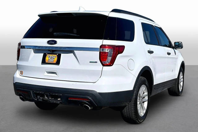 2016 Ford Explorer Base 4WD photo