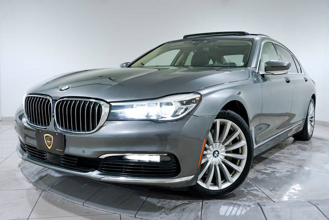 2017 BMW 7 Series 740i xDrive AWD photo