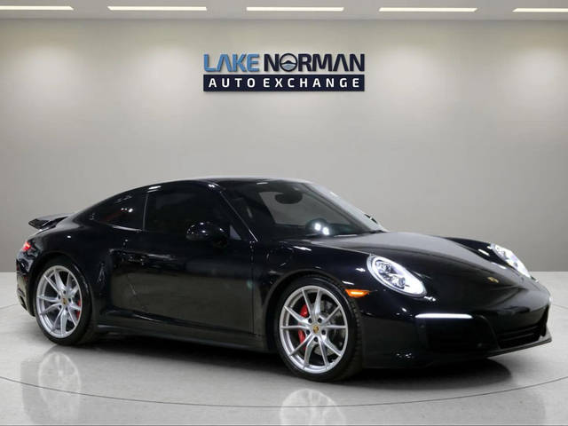2017 Porsche 911 Carrera 4S AWD photo