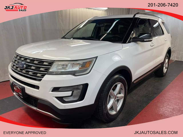 2016 Ford Explorer XLT 4WD photo