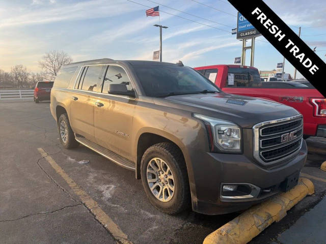 2016 GMC Yukon XL SLT 4WD photo