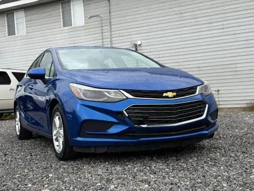 2016 Chevrolet Cruze LT FWD photo