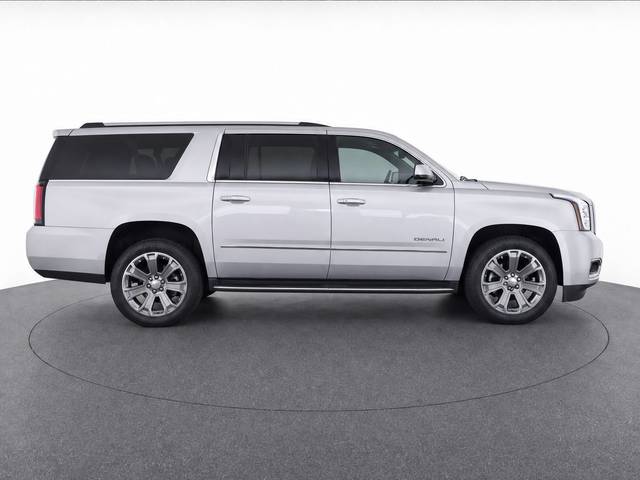 2016 GMC Yukon XL Denali 4WD photo