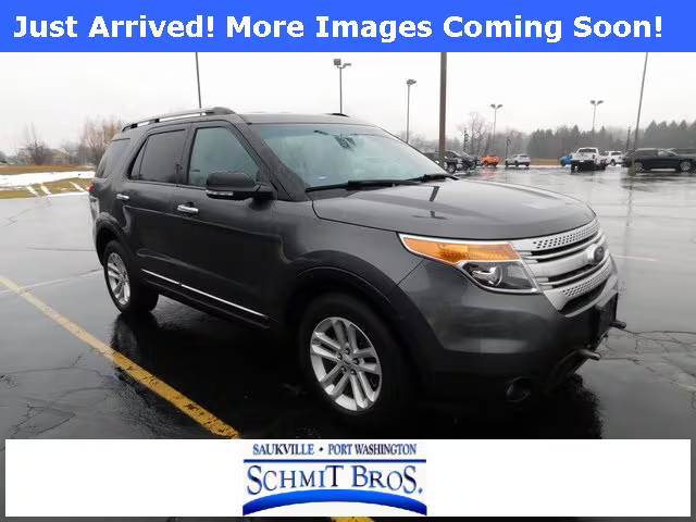 2015 Ford Explorer XLT 4WD photo