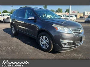 2016 Chevrolet Traverse LT FWD photo