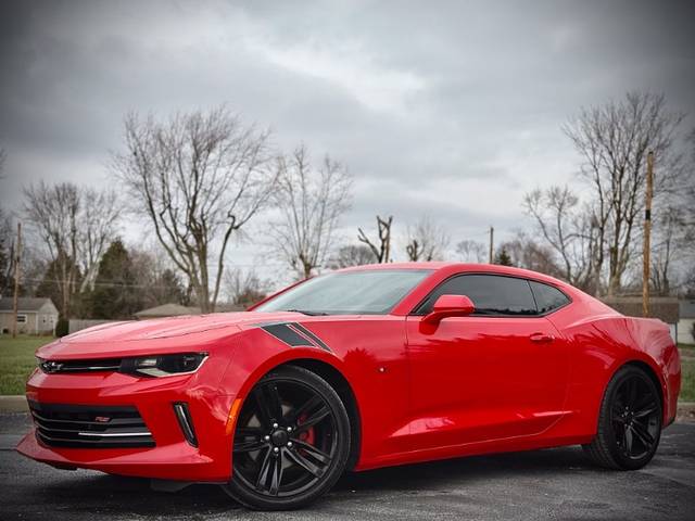 2016 Chevrolet Camaro 2LT RWD photo