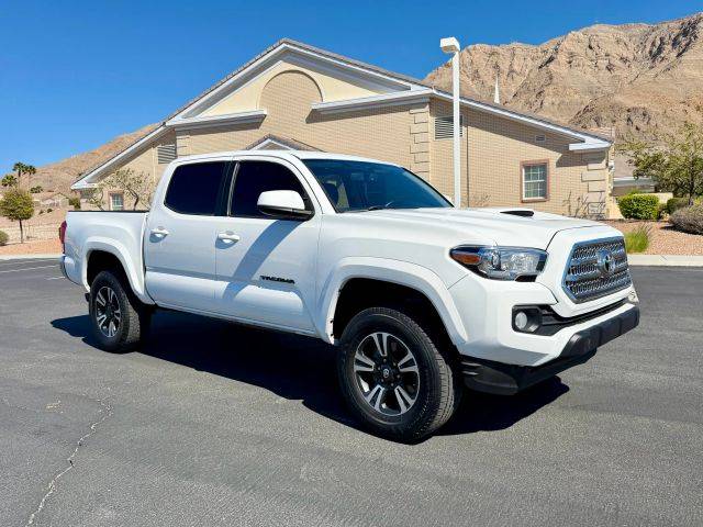2016 Toyota Tacoma SR5 RWD photo