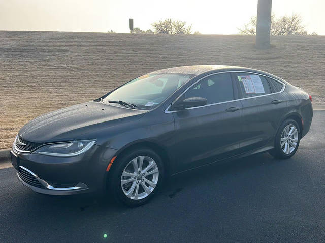 2016 Chrysler 200 Limited FWD photo