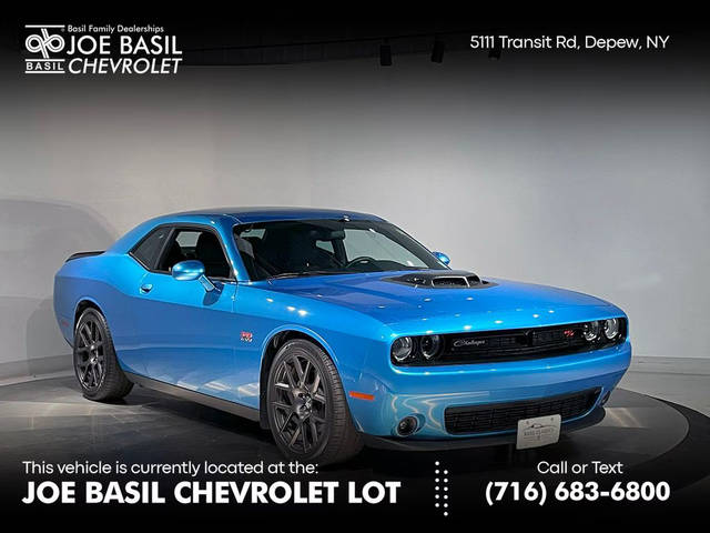 2016 Dodge Challenger R/T Shaker RWD photo