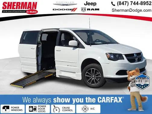 2016 Dodge Grand Caravan SE Plus FWD photo