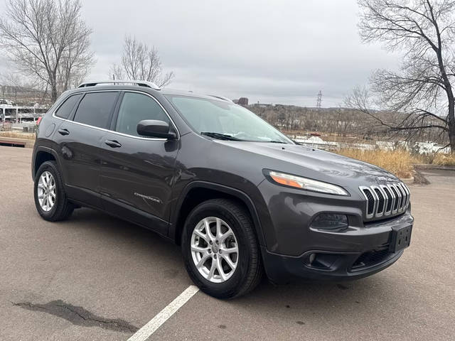 2016 Jeep Cherokee Latitude 4WD photo