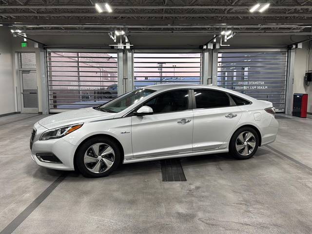 2016 Hyundai Sonata Limited FWD photo