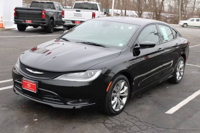 2016 Chrysler 200 S FWD photo