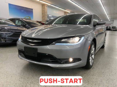 2016 Chrysler 200 S FWD photo