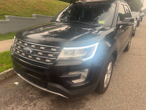 2016 Ford Explorer XLT 4WD photo