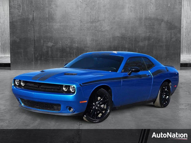 2016 Dodge Challenger SXT Plus RWD photo