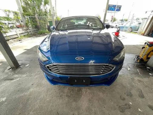 2017 Ford Fusion SE FWD photo