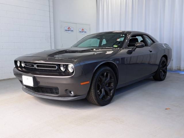 2016 Dodge Challenger SXT Plus RWD photo