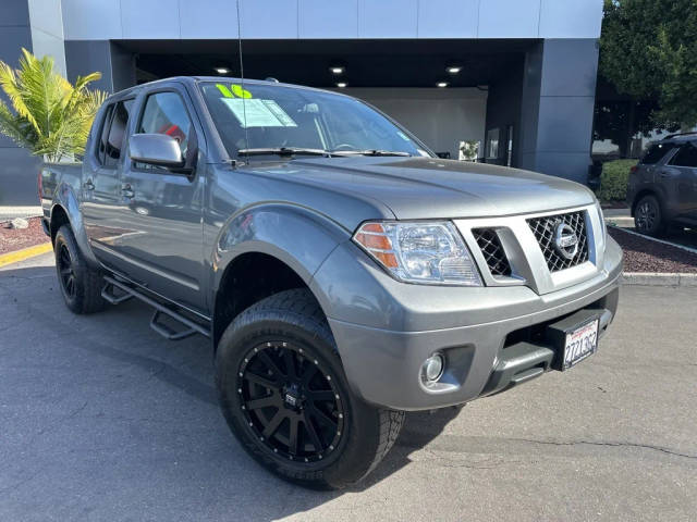 2016 Nissan Frontier PRO-4X 4WD photo