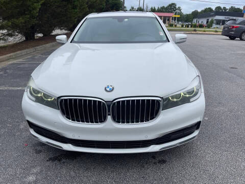 2016 BMW 7 Series 740i RWD photo
