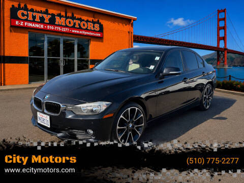 2015 BMW 3 Series 320i RWD photo
