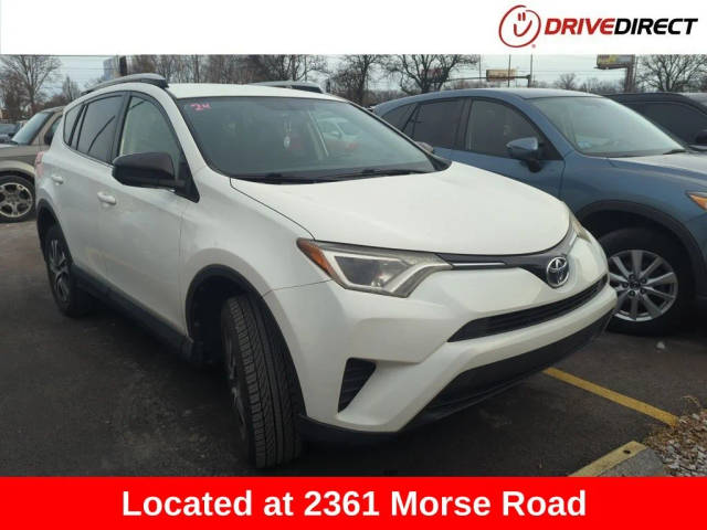 2016 Toyota RAV4 LE FWD photo