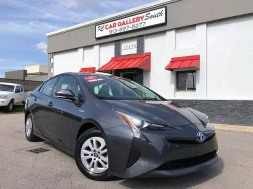 2016 Toyota Prius Two FWD photo