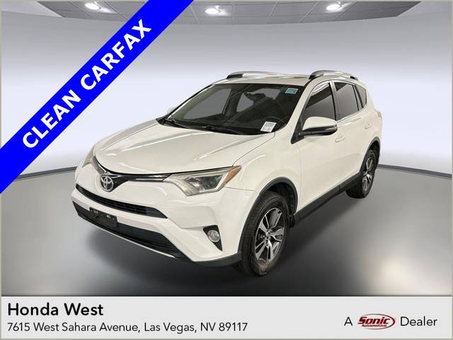 2016 Toyota RAV4 XLE FWD photo