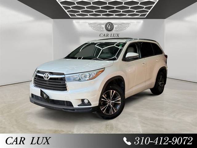 2016 Toyota Highlander XLE FWD photo