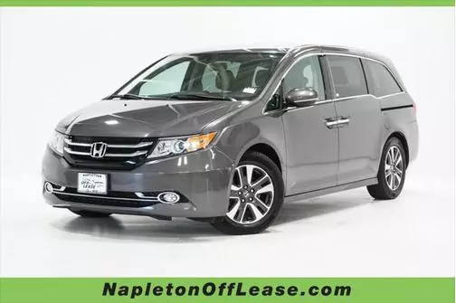 2016 Honda Odyssey Touring FWD photo