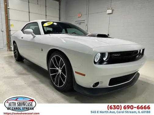 2016 Dodge Challenger 392 Hemi Scat Pack Shaker RWD photo