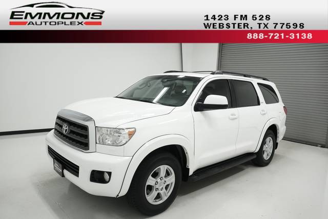 2016 Toyota Sequoia SR5 RWD photo