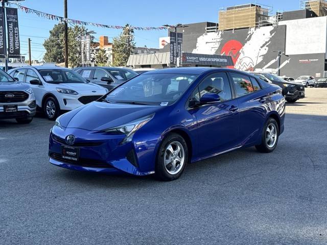 2016 Toyota Prius Four FWD photo