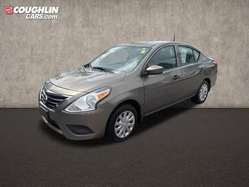 2016 Nissan Versa S Plus FWD photo