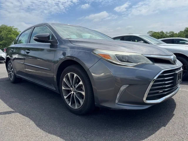 2016 Toyota Avalon XLE Premium FWD photo