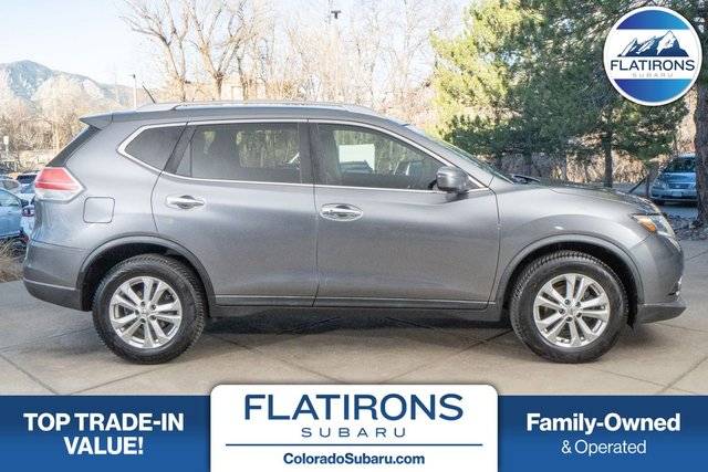 2016 Nissan Rogue SV AWD photo