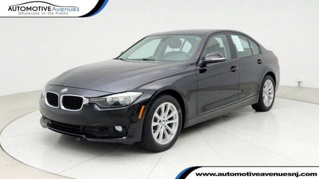 2016 BMW 3 Series 320i RWD photo