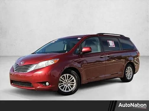 2016 Toyota Sienna XLE FWD photo