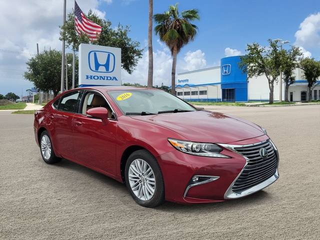 2016 Lexus ES  FWD photo