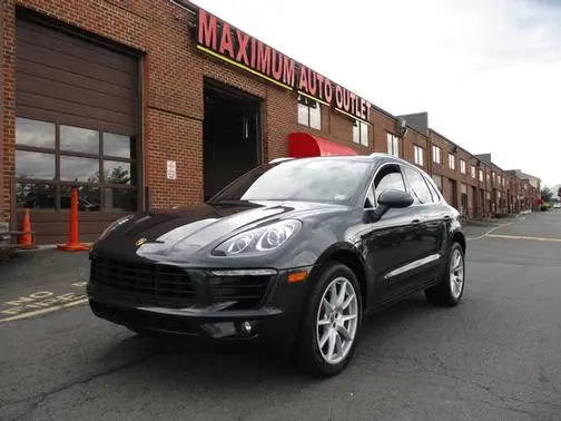 2017 Porsche Macan S AWD photo
