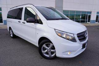 2016 Mercedes-Benz Metris  RWD photo