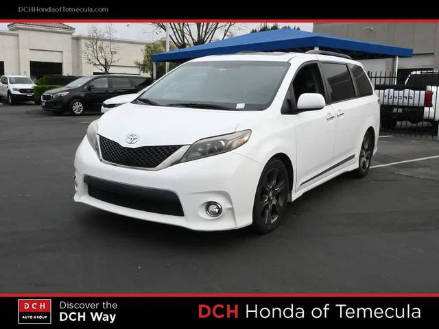 2016 Toyota Sienna SE Premium FWD photo