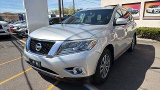 2016 Nissan Pathfinder SV 4WD photo