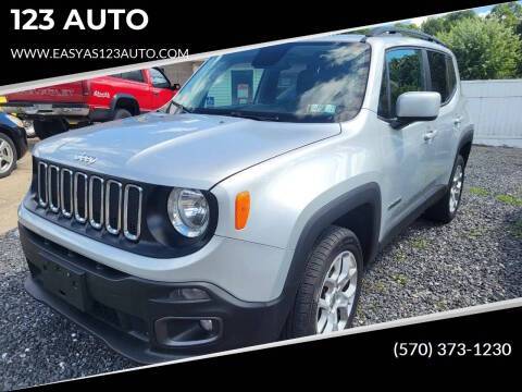 2016 Jeep Renegade Latitude 4WD photo