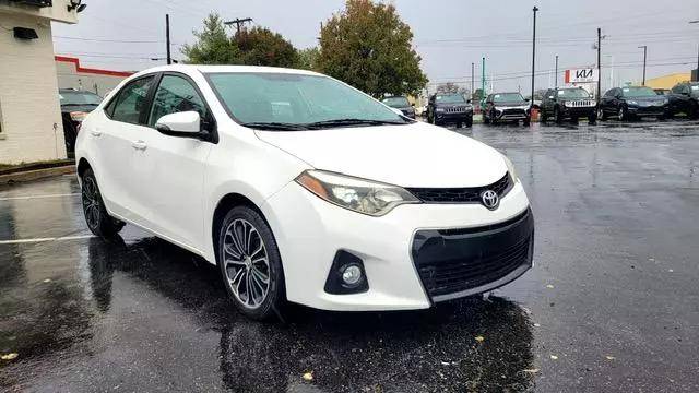 2015 Toyota Corolla L FWD photo