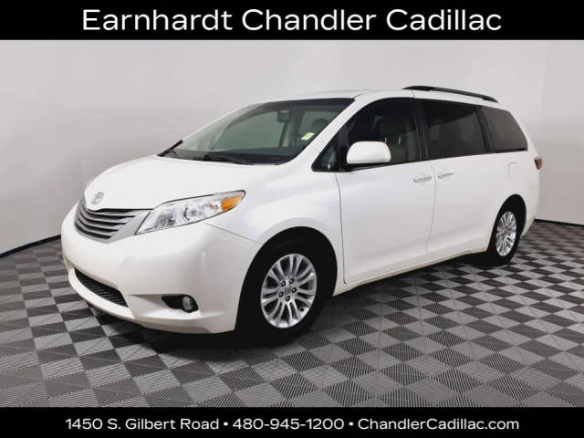 2016 Toyota Sienna XLE Premium FWD photo