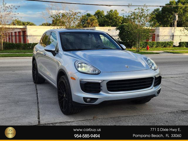 2016 Porsche Cayenne  AWD photo